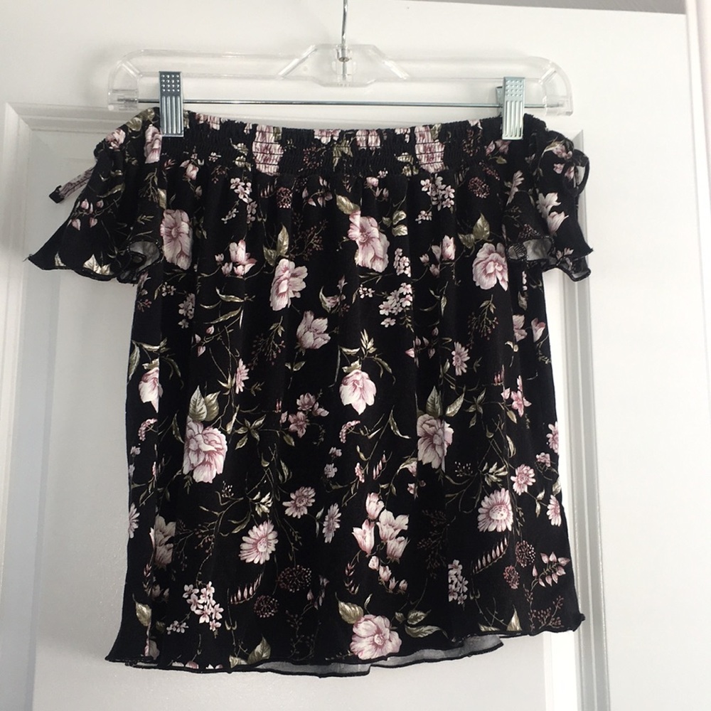 American Eagle Floral Top